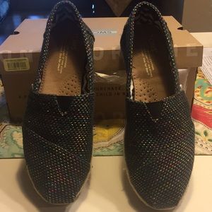 Toms Size 6